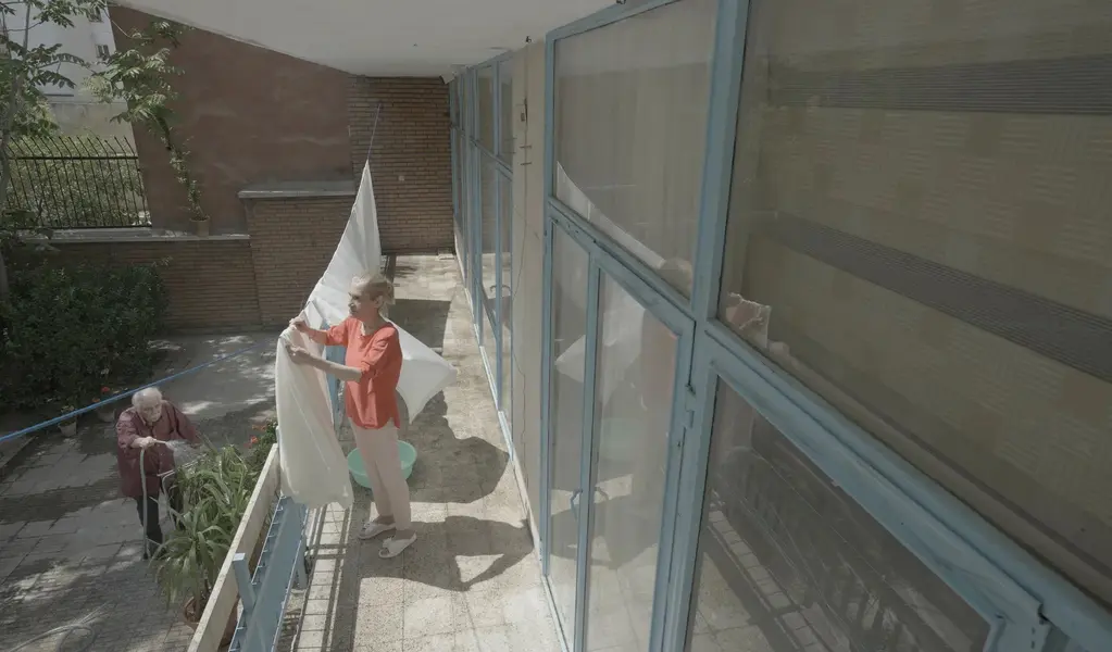 تصویر ثابت از فیلم «پشت‌زمانی مداوم»