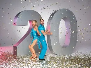 رقص با ستاره‌ها - ABC's "رقص با ستاره‌ها" با ایِلین هندریکس و آلن برستِن. (Disney/Andrew Eccles)