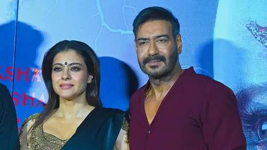 پس از اینکه کاجول پیشنهاد داد که ازدواج‌ها باید تاریخ انقضا داشته باشند، آجی دوگن دربارهٔ طبیعت غیرجدی عشق مدرن بحث کرد و بیان کرد که نسبت به نسل‌های قبلی معنای خود را از دست داده است. (AFP)