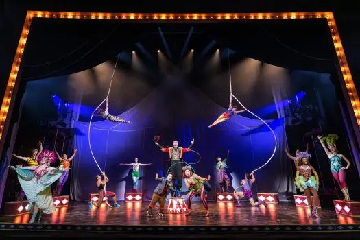 تور ملی برادوی «آب برای فیلها» در مرکز هنرهای نمایشی بروارد در فورت لودردیل، ۱۱ تا ۲۳ نوامبر اجرا میشود. (Matt Murphy برای MurphyMade/مجوز)