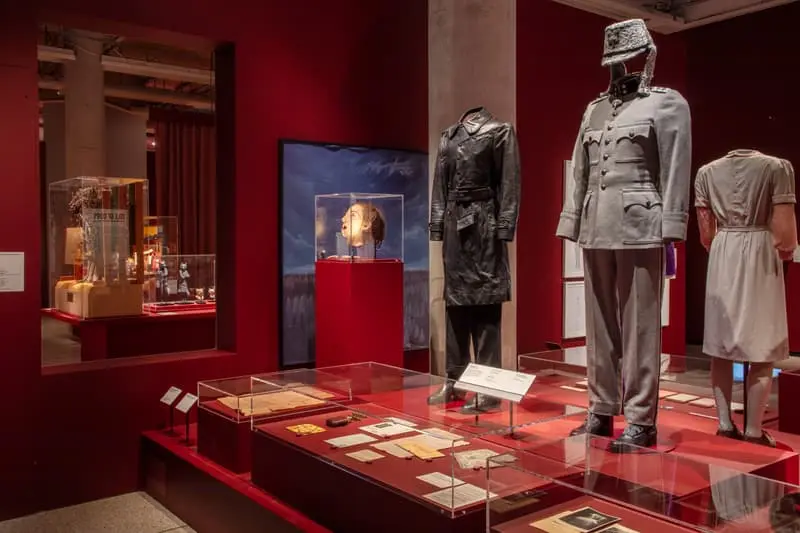 آرشیوهای وس اندرسن – نمایشگاه در لندن – موزه طراحی – اعلان